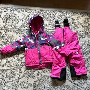 The North Face Kids Matching Set - Pink and Multicolor